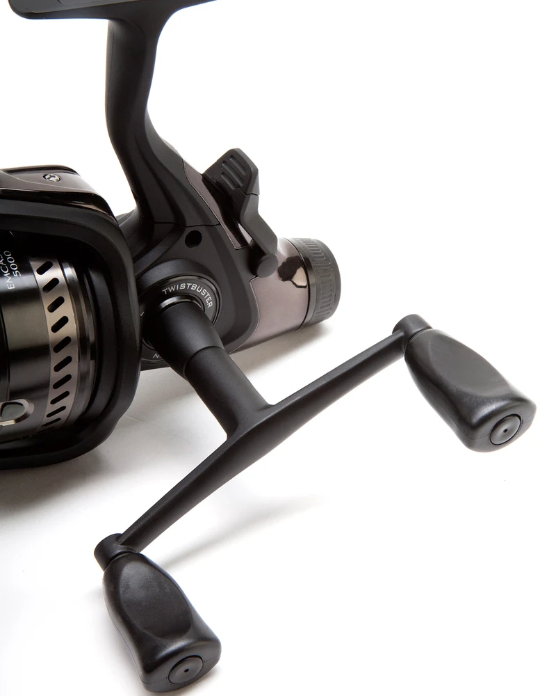 daiwa emcast bite and run 4000a spinning reel & Reel- ECLTBR3000 Perfect for a variety of bait fishing applications Daiwa Emcast Bite N Run