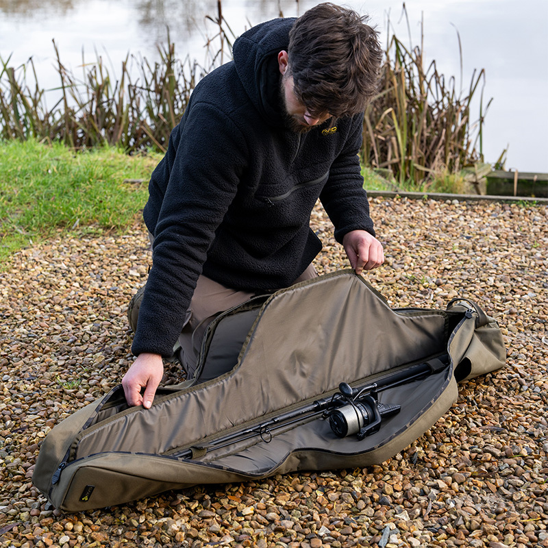 Luggage Review Avid Carp Luggage Avid Carp RVS Cookbag Carp