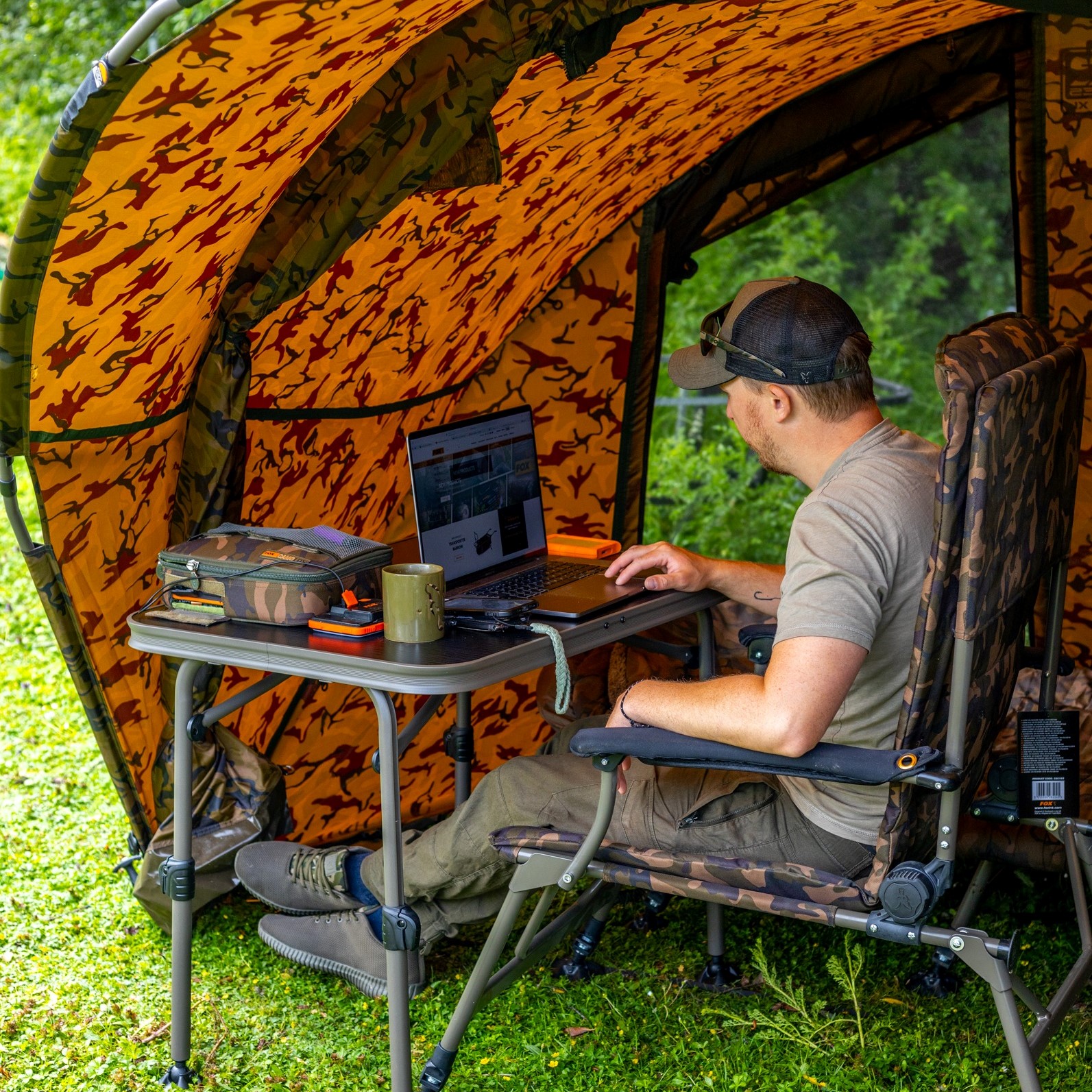 Fox XL Bivvy Table - £89.99
