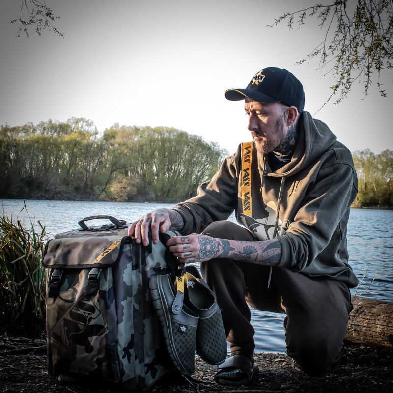 Camo fishing backpack online
