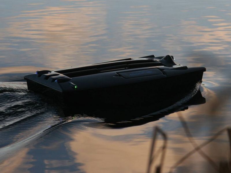 microcat bait boat