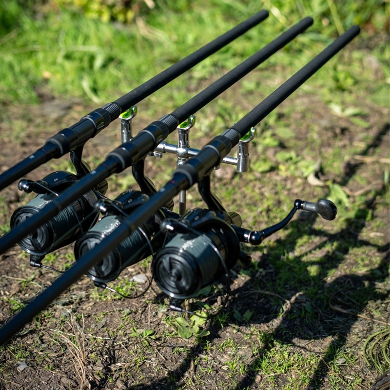 Daiwa Black Widow + Carp Rods